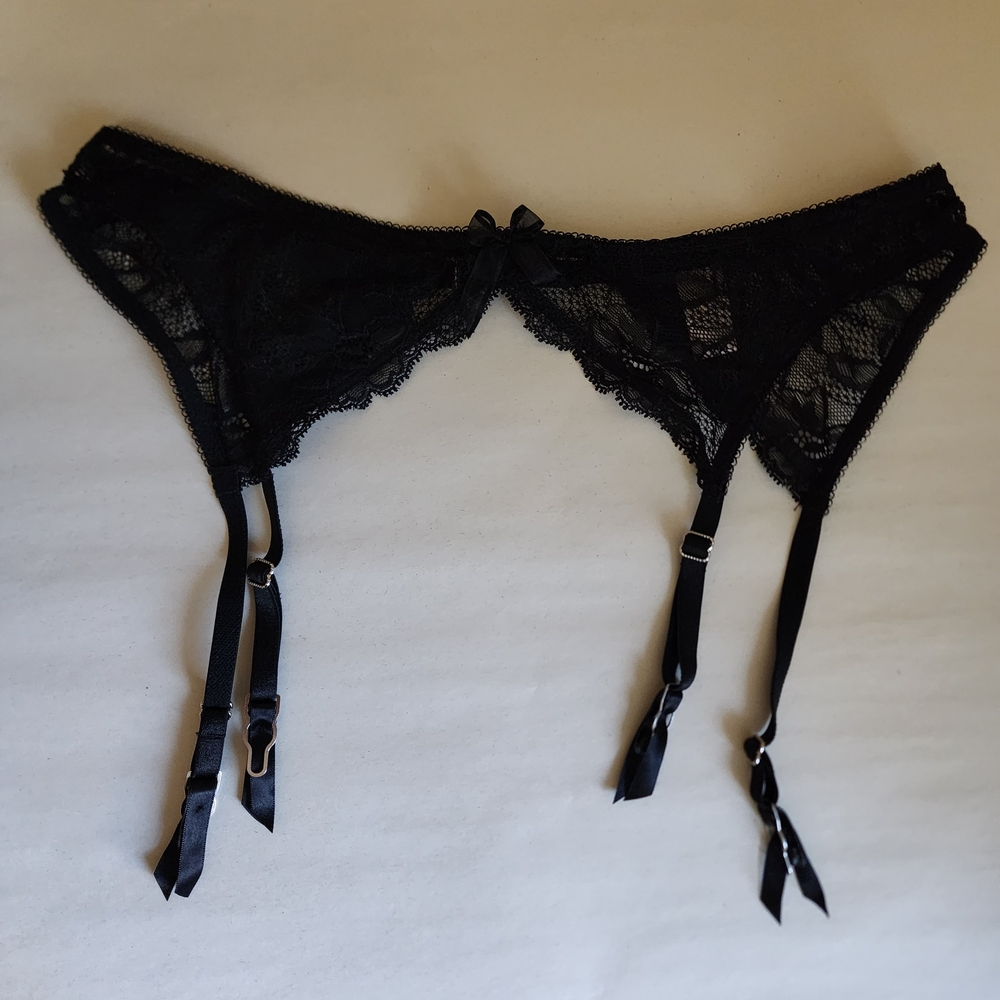 Victoria's Secret Black Lace Garter Belt Lingerie Accessory